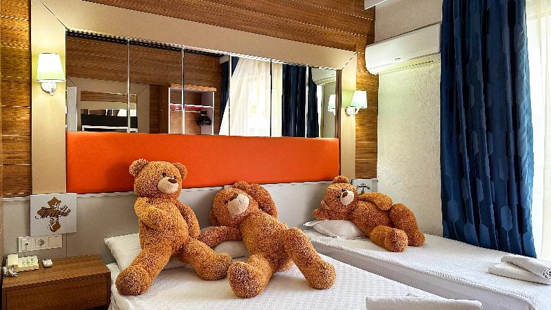 غرفة كلوب, Club Hotel Anjeliq