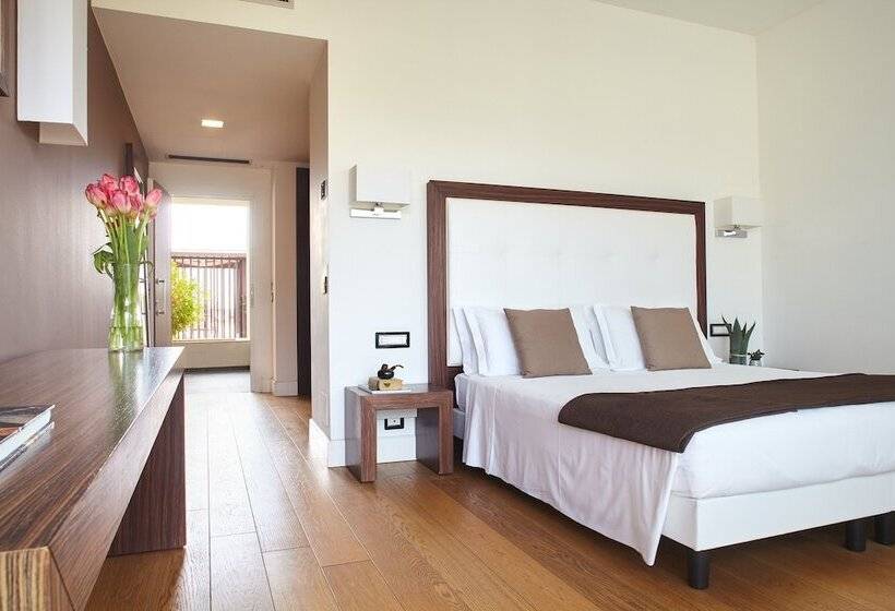 Номер Superior, Borgo Di Luce I Monasteri Golf Resort & Spa