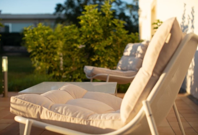 Номер Deluxe, Borgo Di Luce I Monasteri Golf Resort & Spa