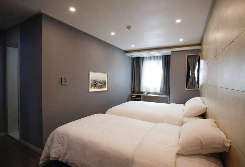 Номер Стандарт Трехместный, Dada Insadong