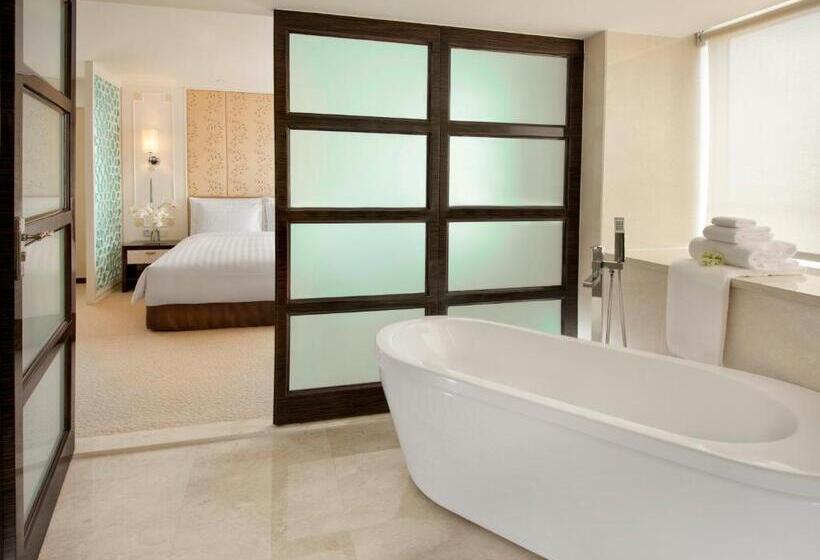 스탠다드 룸 킹사이즈 침대, Dorsett Chengdu