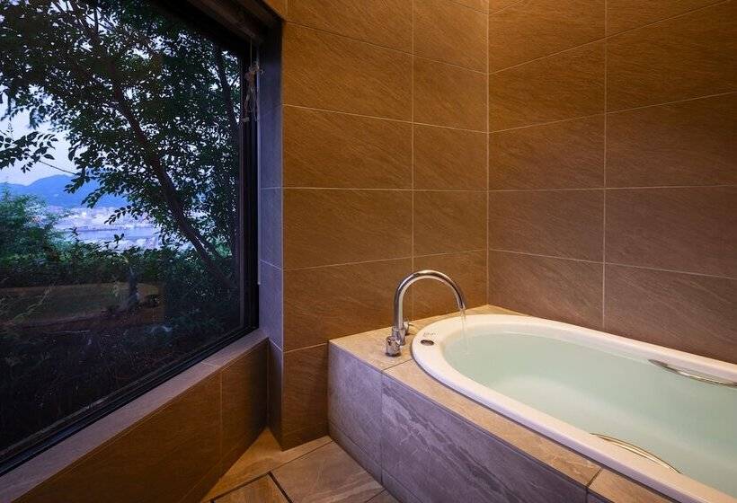 Люкс Повышенной Комфортности, Garden Terrace Nagasaki Hotel & Resort