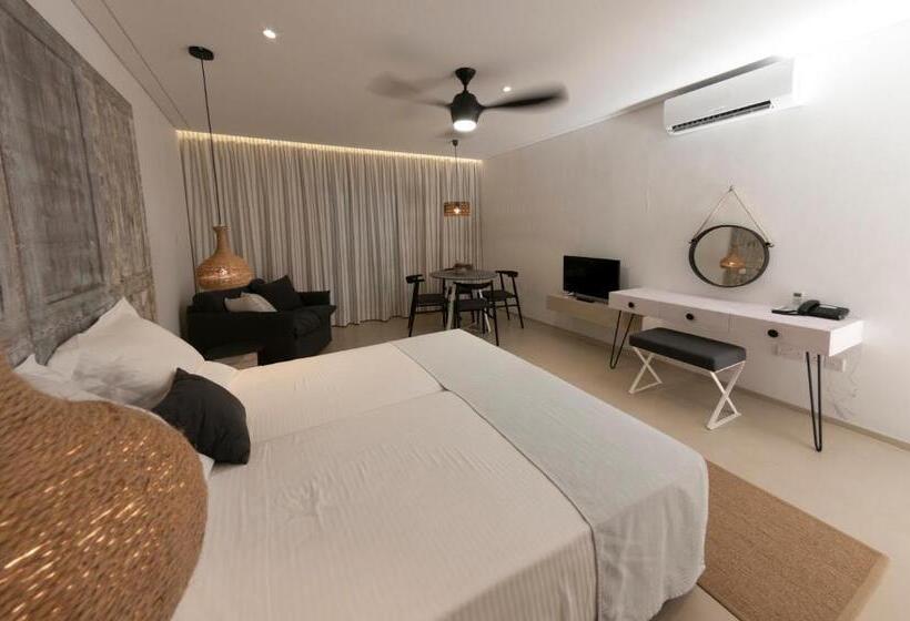 수피리어 스튜디오, Hylatio Tourist Village