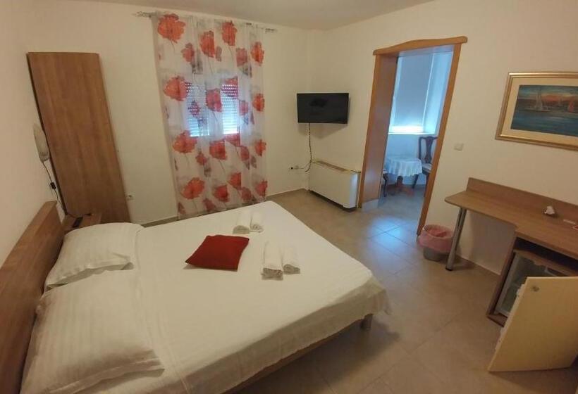 اتاق استاندارد با تخت بزرگ, Pansion Karoca
