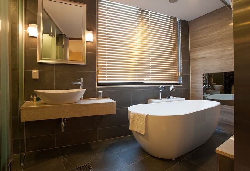 高级大房间, Pharos