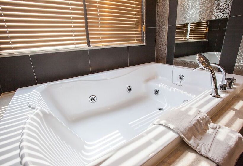 豪华房间, Pharos