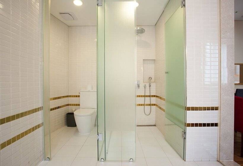 豪华房间, Pharos