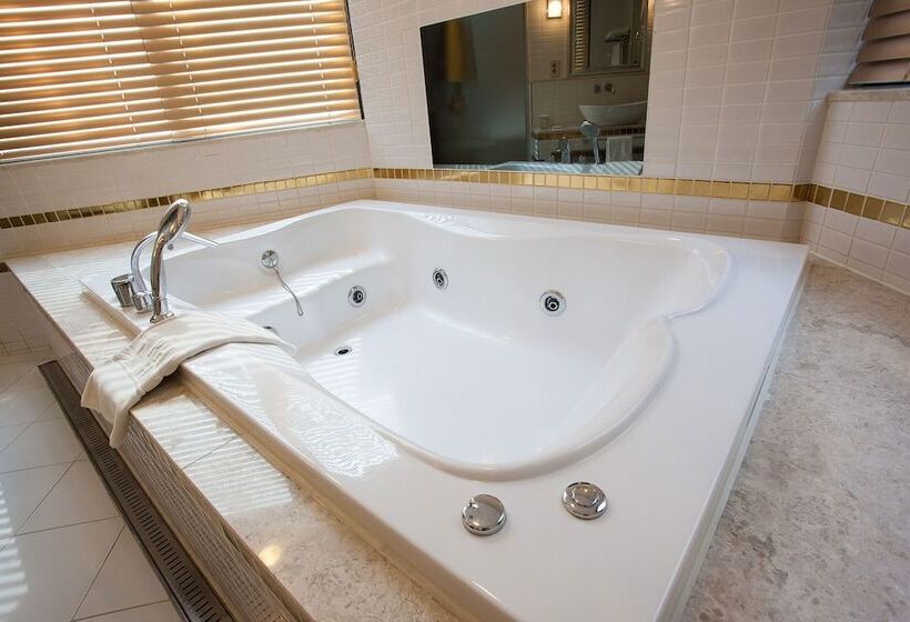 豪华房间, Pharos