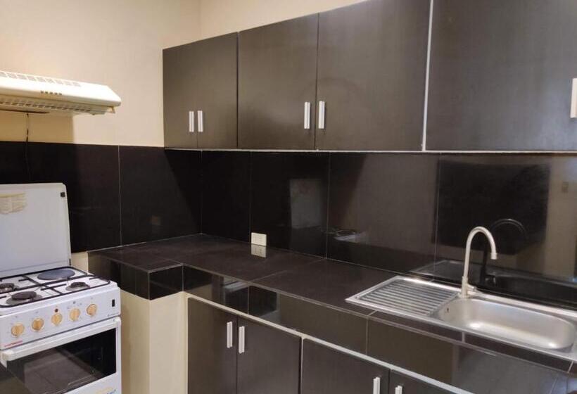 آپارتمان 2 خوابه, Red Knight Gardens