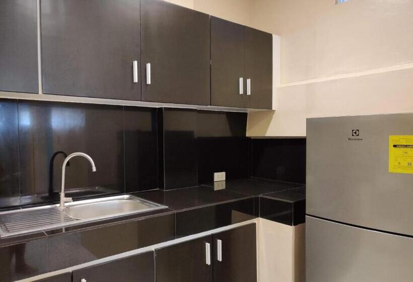 آپارتمان 2 خوابه, Red Knight Gardens