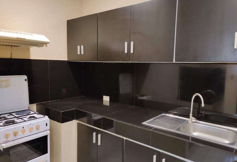 آپارتمان 2 خوابه, Red Knight Gardens