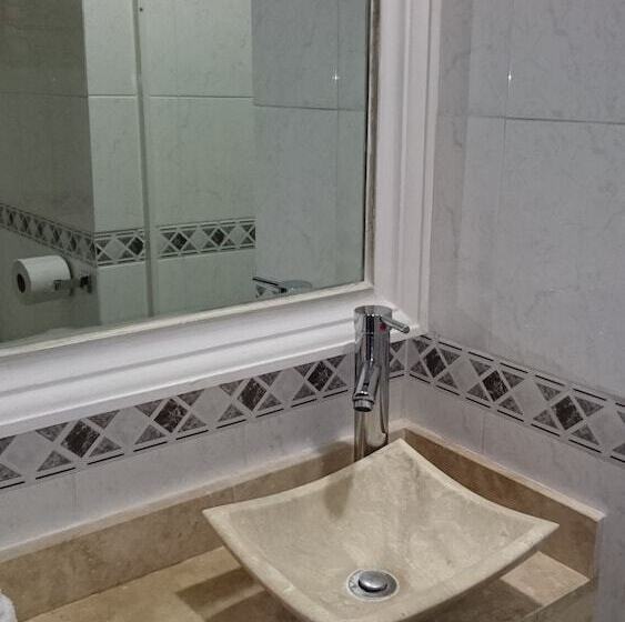 스탠다드 룸, Savoy Express