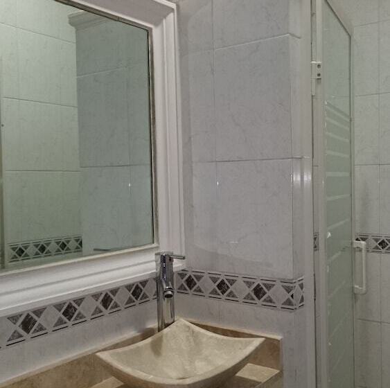 스탠다드 룸, Savoy Express