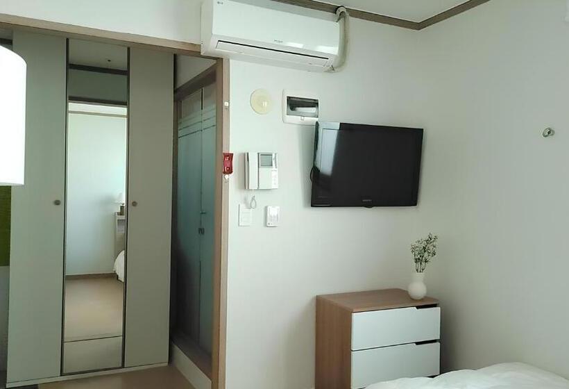 デラックスルーム, Ssh Icon Hostel