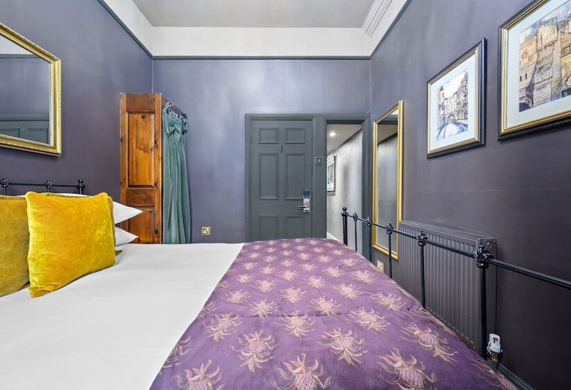 Номер Executive, The Fat Badger