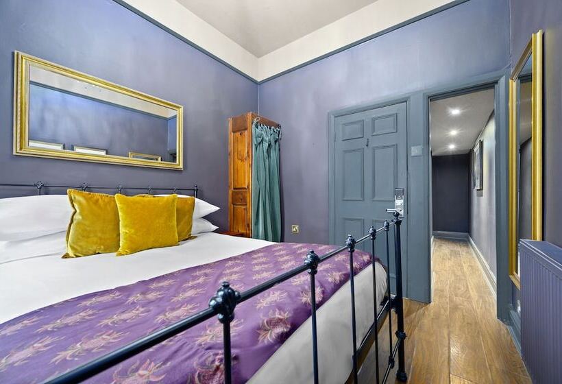 Номер Executive, The Fat Badger