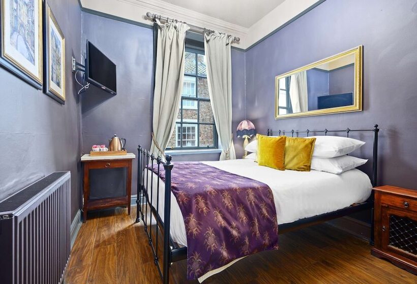 Номер Executive, The Fat Badger