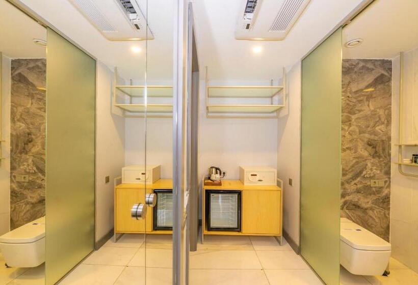 اتاق خانوادگی تودرتو, Taksim Hotel V Plus