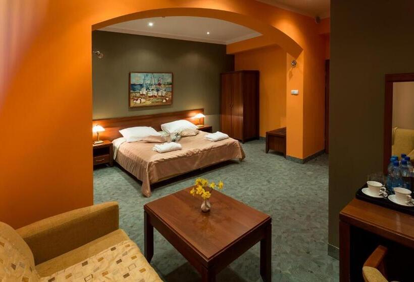 豪华房间, Kompleks Hotelowy Logos