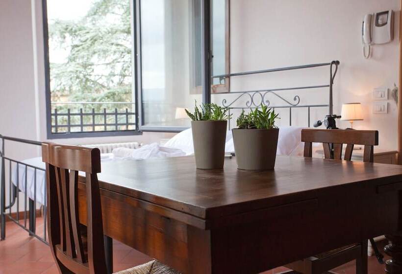 إستوديو قياسى, Relais Villa Belvedere