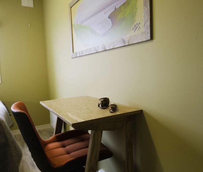 Номер Стандарт Индивидуальный, 8 Seasons