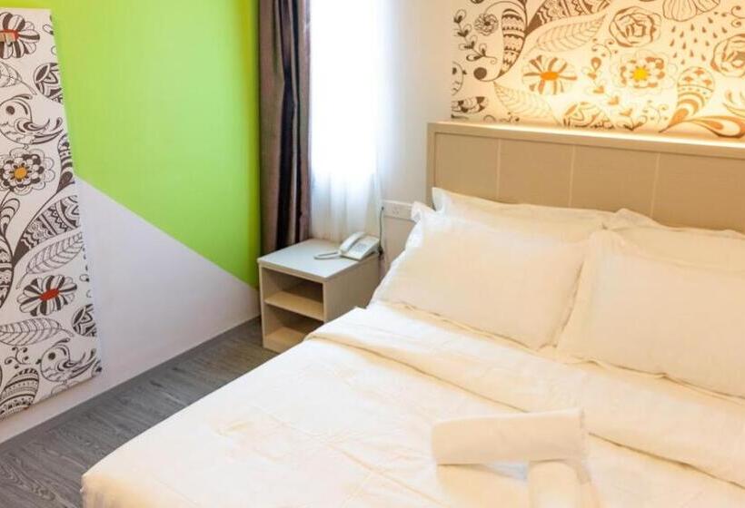 اتاق سوپریور, The Crown Hotel Klia