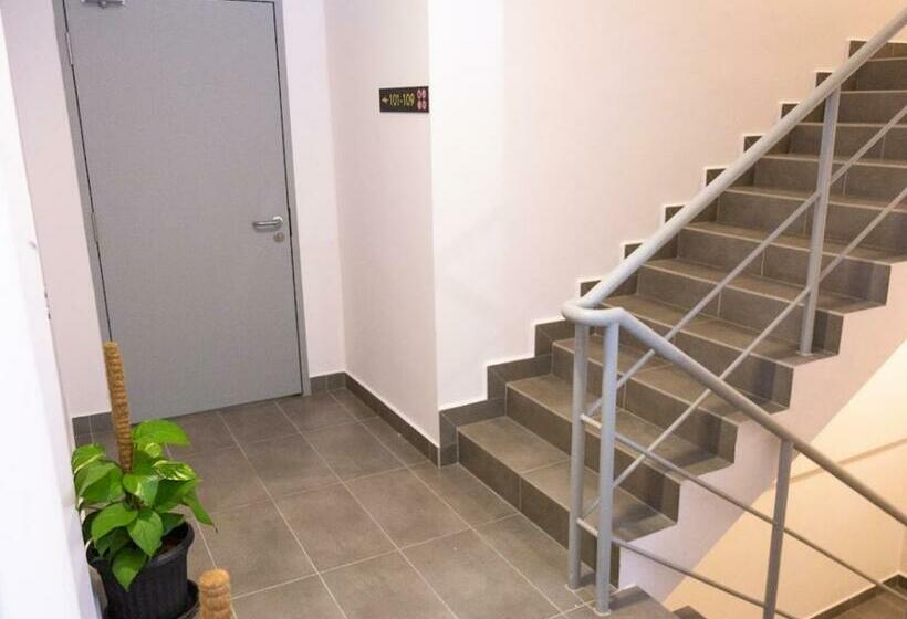 اتاق استاندارد, The Crown Hotel Klia