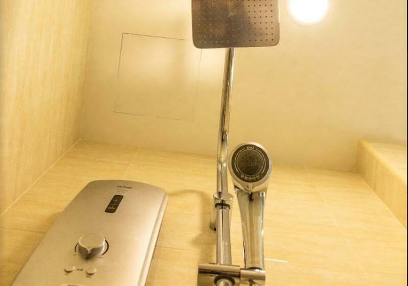 اتاق استاندارد, The Crown Hotel Klia