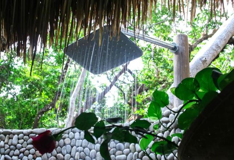 غرفة قياسية سرير كينج, Nikki Peucang Resort