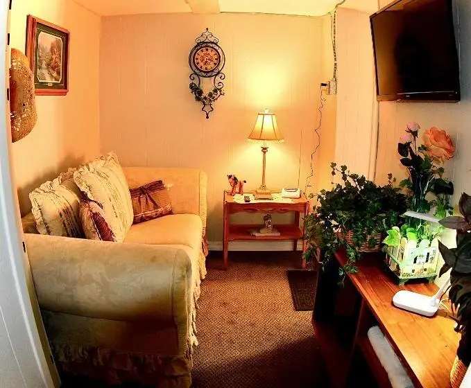 スタンダードルーム, Salmon River Inn