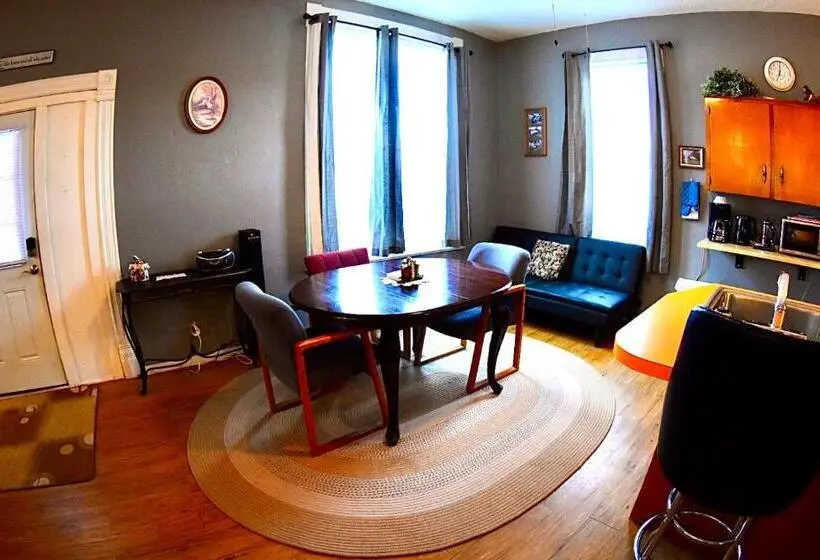 デラックスルーム, Salmon River Inn
