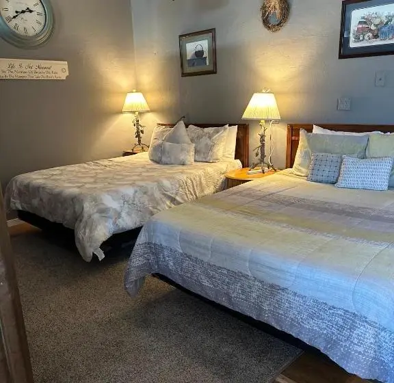 デラックスルーム, Salmon River Inn