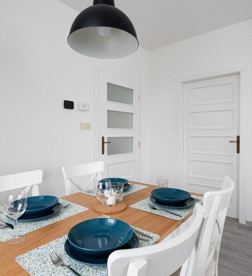 דירת חדר, Marcebila Abertamy