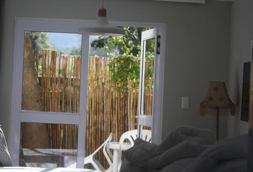 חדר סטנדרט, Sarah S Place  Heatherlands,george