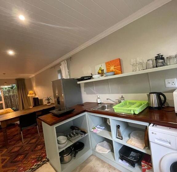 חדר סטנדרט, Sarah S Place  Heatherlands,george