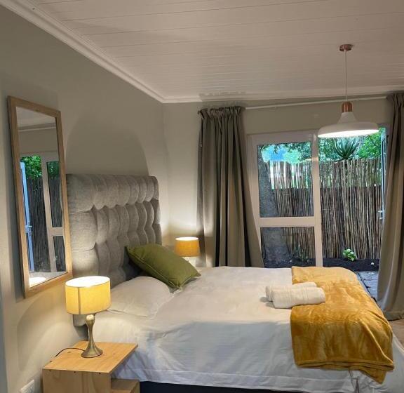اتاق استاندارد, Sarah S Place  Heatherlands,george