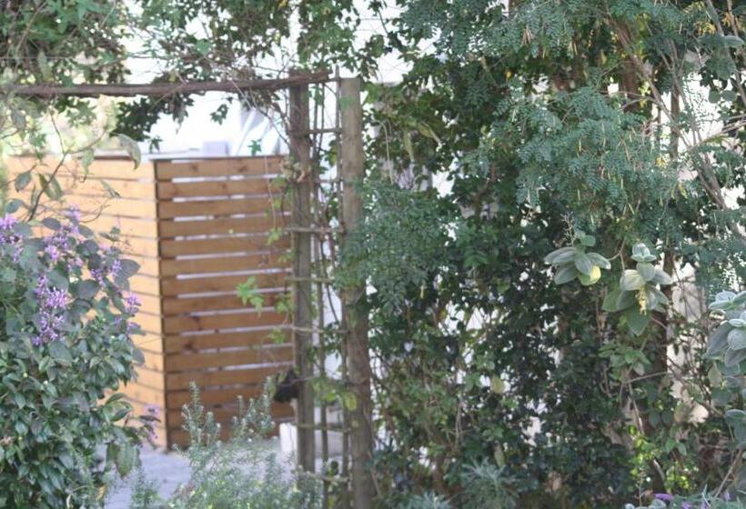 חדר דלוקס נוף לגינה, Sarah S Place  Heatherlands,george