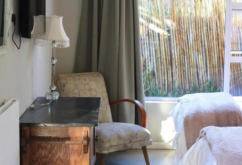 חדר דלוקס נוף לגינה, Sarah S Place  Heatherlands,george