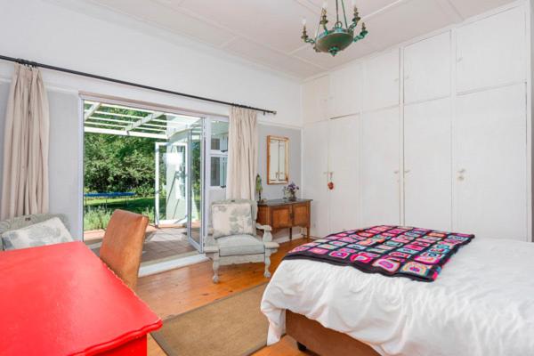 בית, 3 חדרי שינה, Sarah S Place  Heatherlands,george