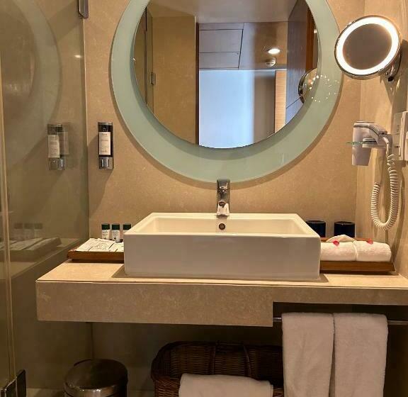 Номер Deluxe, Fortune Select Sg Highway, Ahmedabad   Member Itc S Hotel Group
