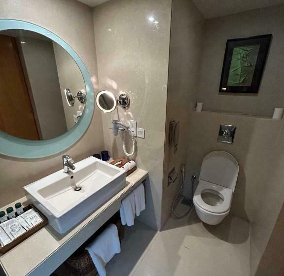 デラックスルーム, Fortune Select Sg Highway, Ahmedabad Member Itc S Hotel Group