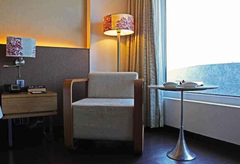 デラックスルーム, Fortune Select Sg Highway, Ahmedabad Member Itc S Hotel Group