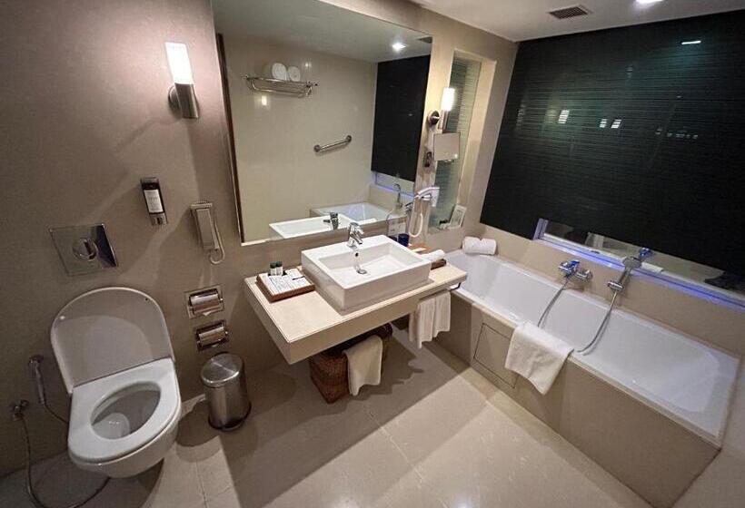 クラブルーム, Fortune Select Sg Highway, Ahmedabad Member Itc S Hotel Group