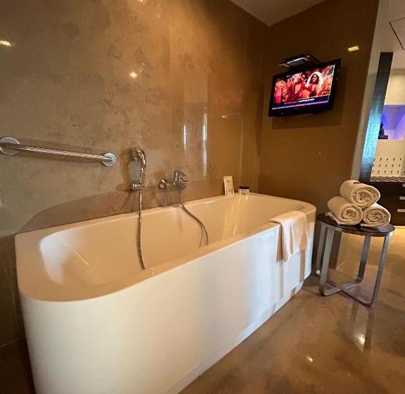 エクゼクティブスイート, Fortune Select Sg Highway, Ahmedabad Member Itc S Hotel Group