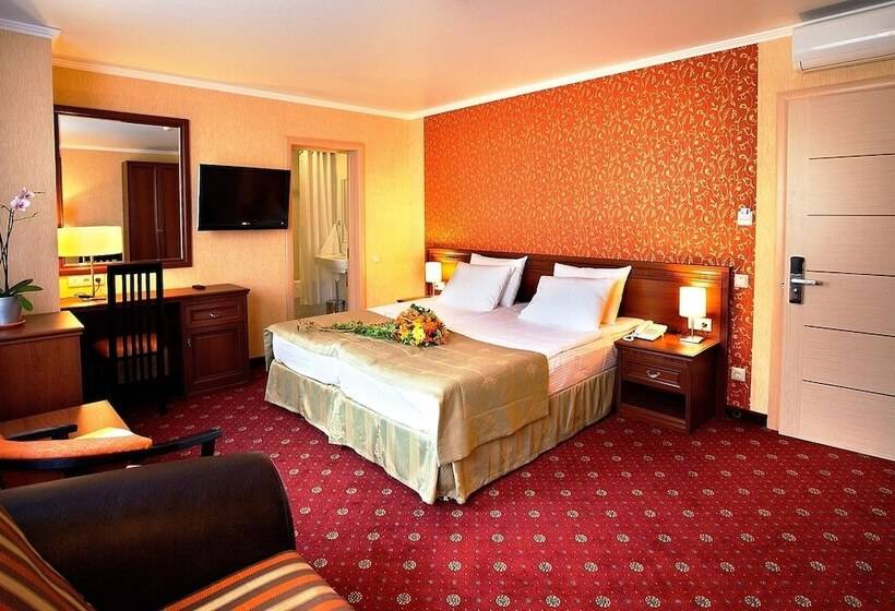 سوییت جونیور, Aerootel Krasnodar