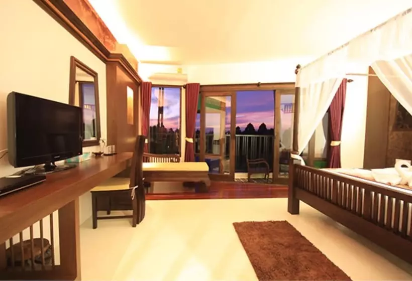 اتاق لوکس, Dee Andaman