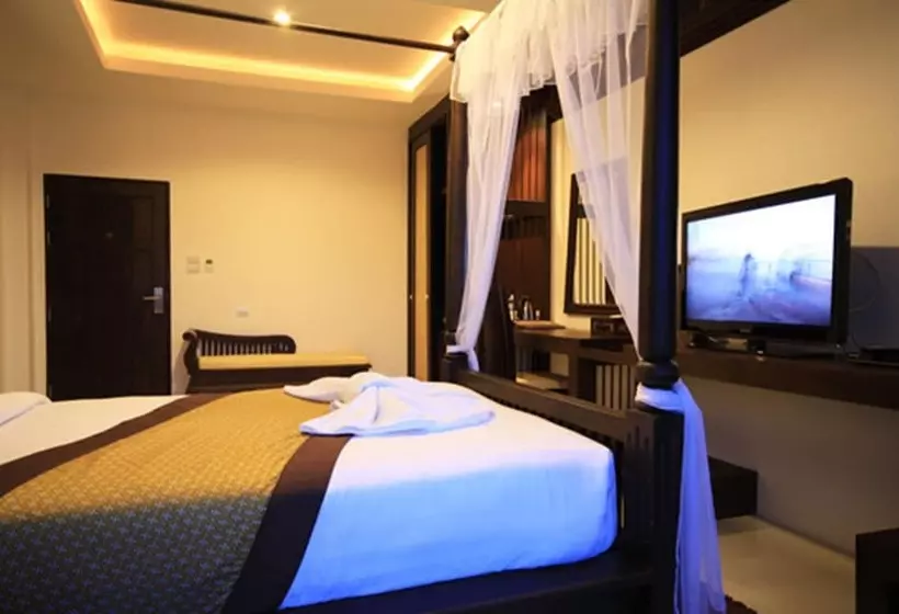 اتاق لوکس, Dee Andaman