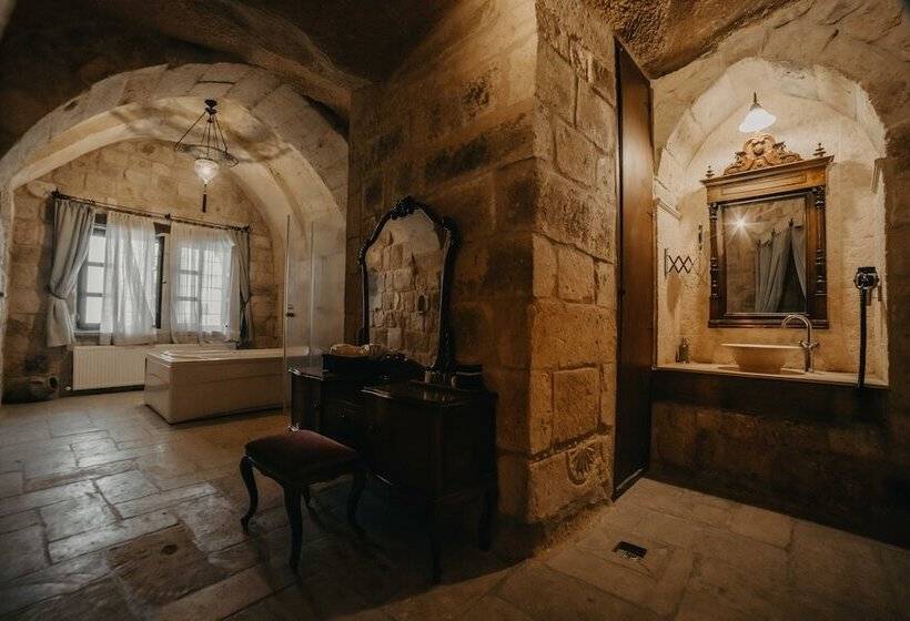 جناح, Dere Suites Cappadocia