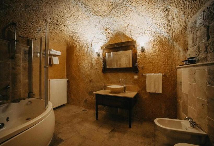 جناح جونيور, Dere Suites Cappadocia