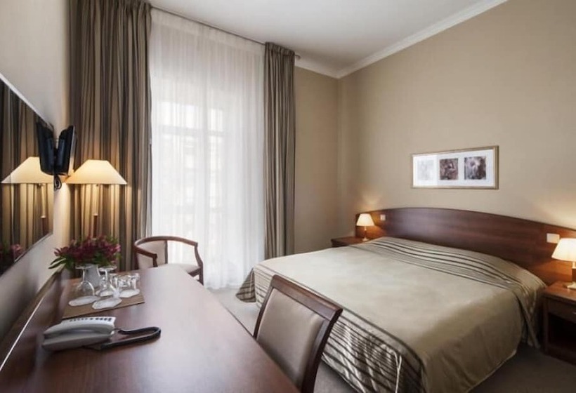 חדר סטנדרט עם מרפסת, Heliopark Residence